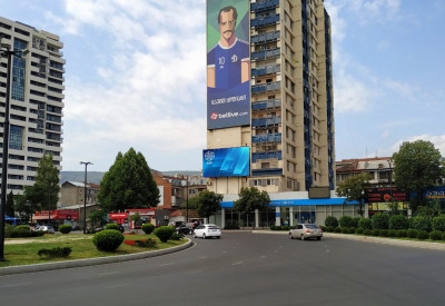 მონიტორი სააკაძის მოედანზე